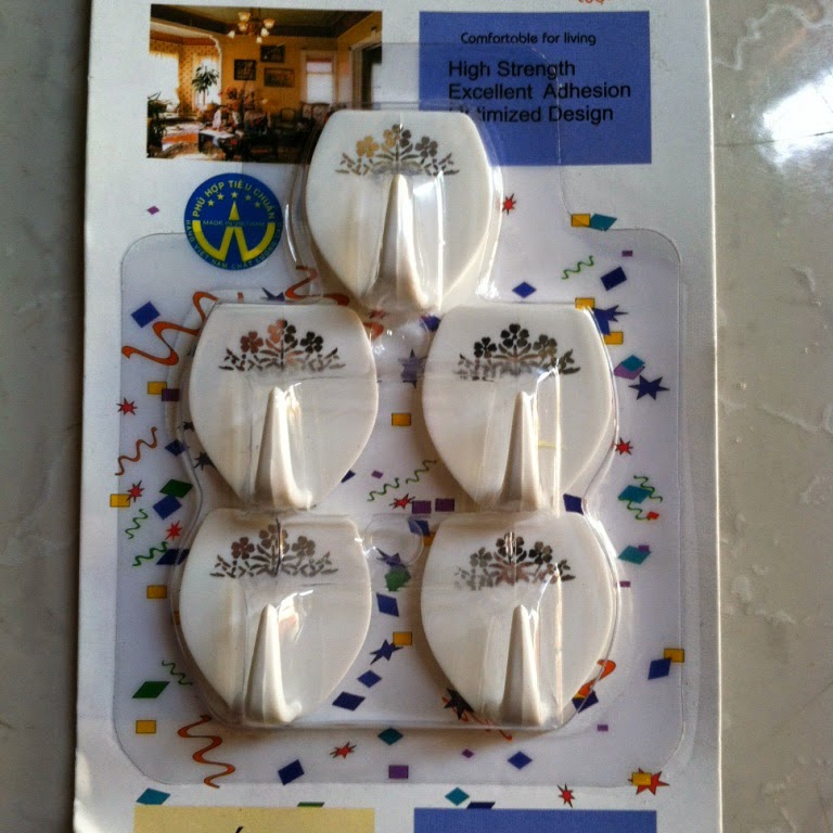 Móc Dán Tường